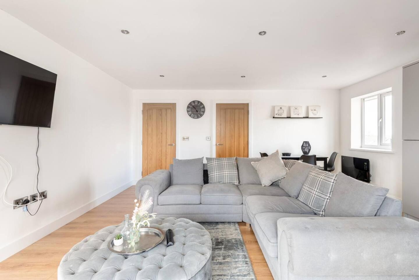 Luxurious 3-Bed Penthouse In Sheffield Appartement Handsworth Buitenkant foto