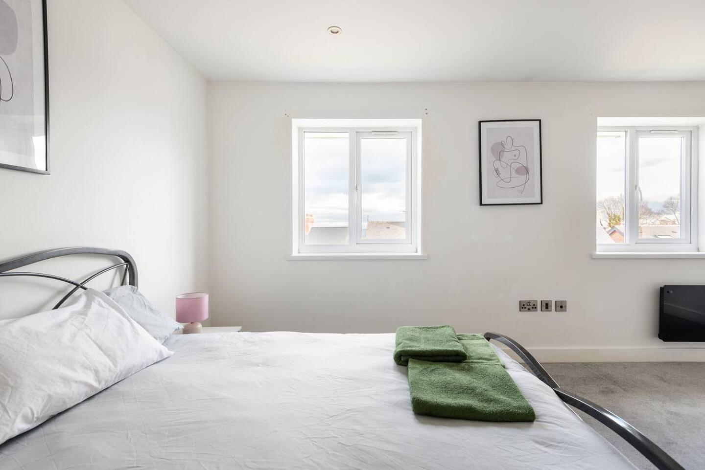 Luxurious 3-Bed Penthouse In Sheffield Appartement Handsworth Buitenkant foto