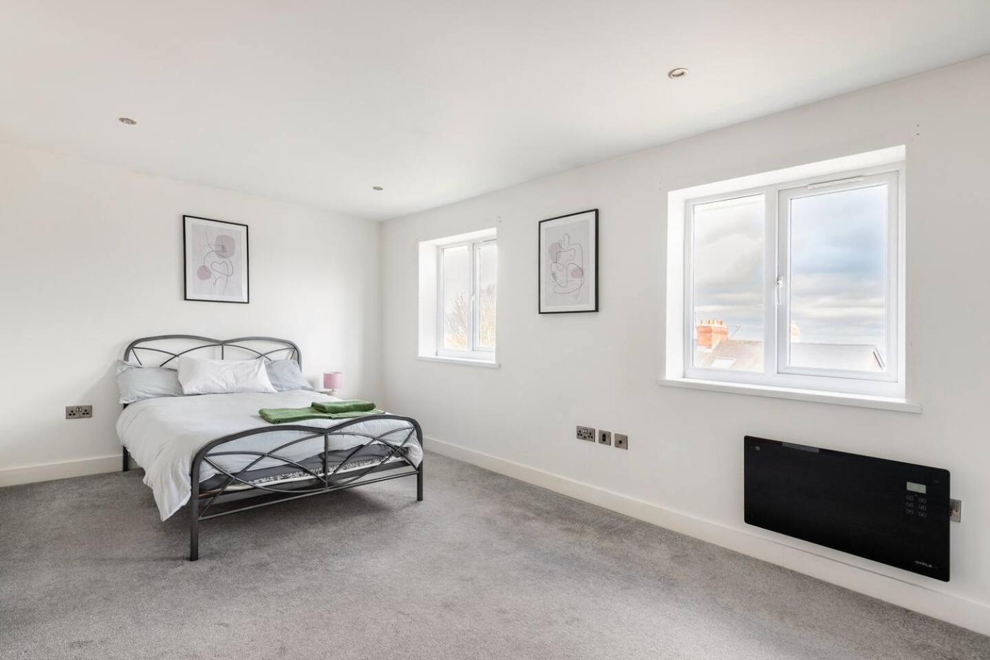 Luxurious 3-Bed Penthouse In Sheffield Appartement Handsworth Buitenkant foto